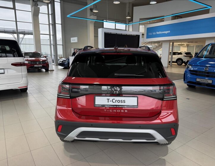 Volkswagen T-Cross 4