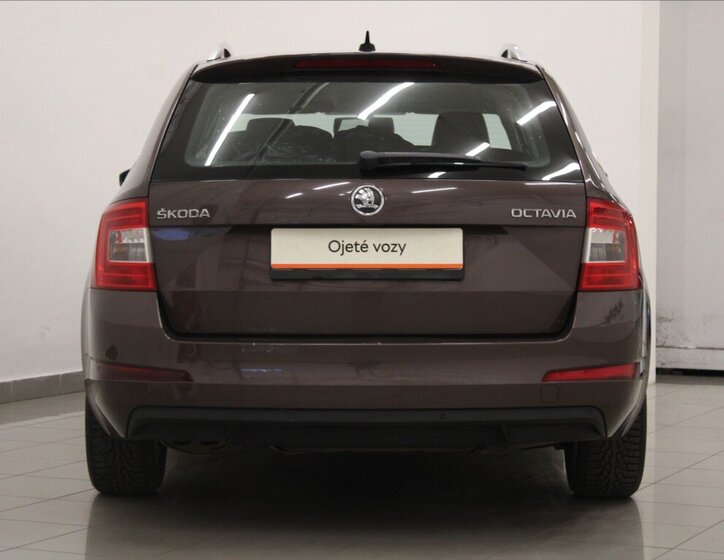 Škoda Octavia Kombi 2,0 l 110 kw