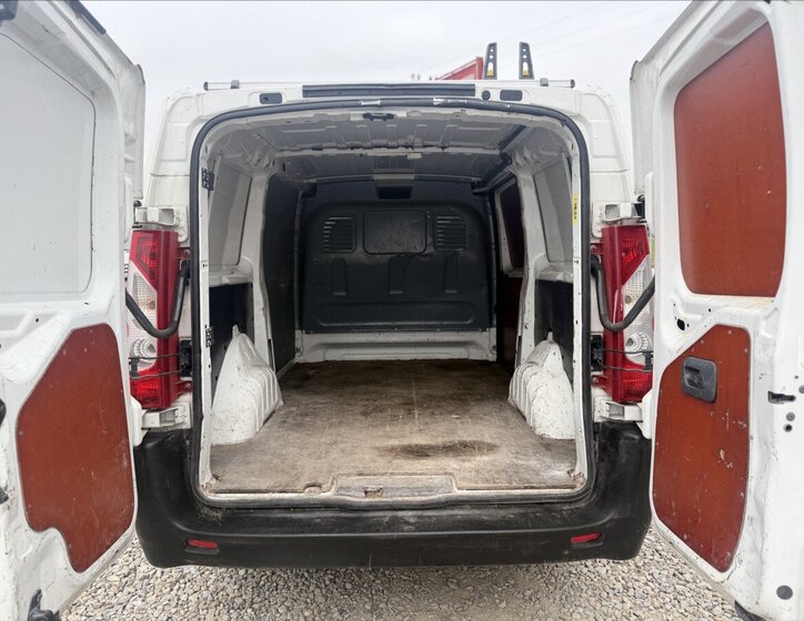 Peugeot Expert Skříň 2,0 l 94 kw