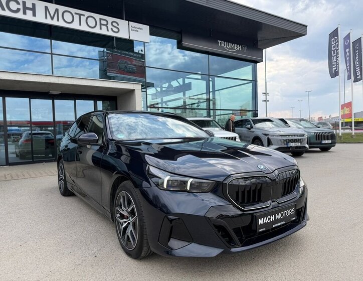 BMW Řada 5 Kombi 3,0 l 360 kw