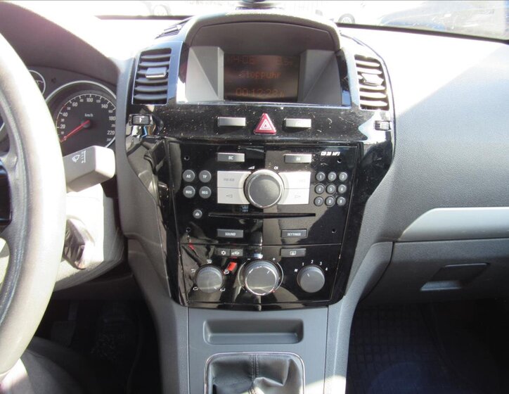 Opel Zafira Kombi 1,7 l 81 kw