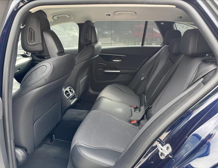 Mercedes-Benz Třídy C 12