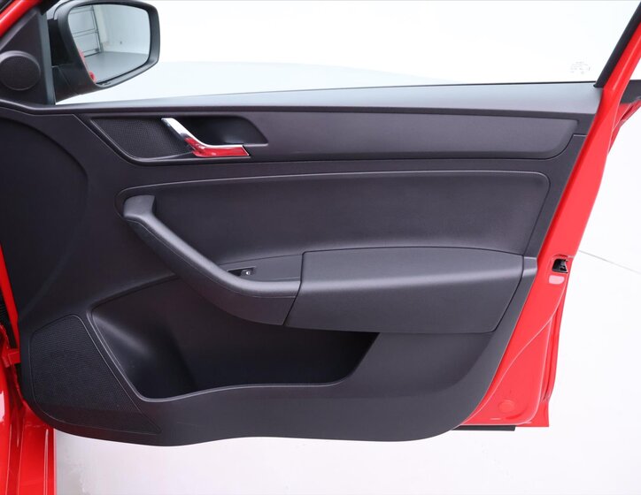 Škoda Rapid Hatchback 1,2 l 77 kw