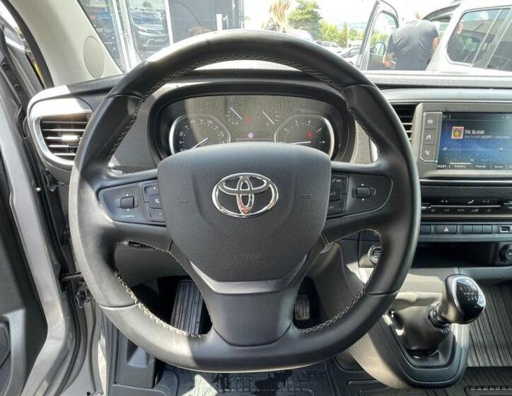 Toyota ProAce Verso 33