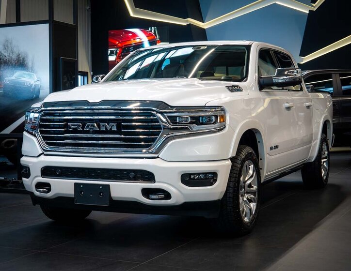 Dodge RAM Pick-up 5,7 l 291 kw