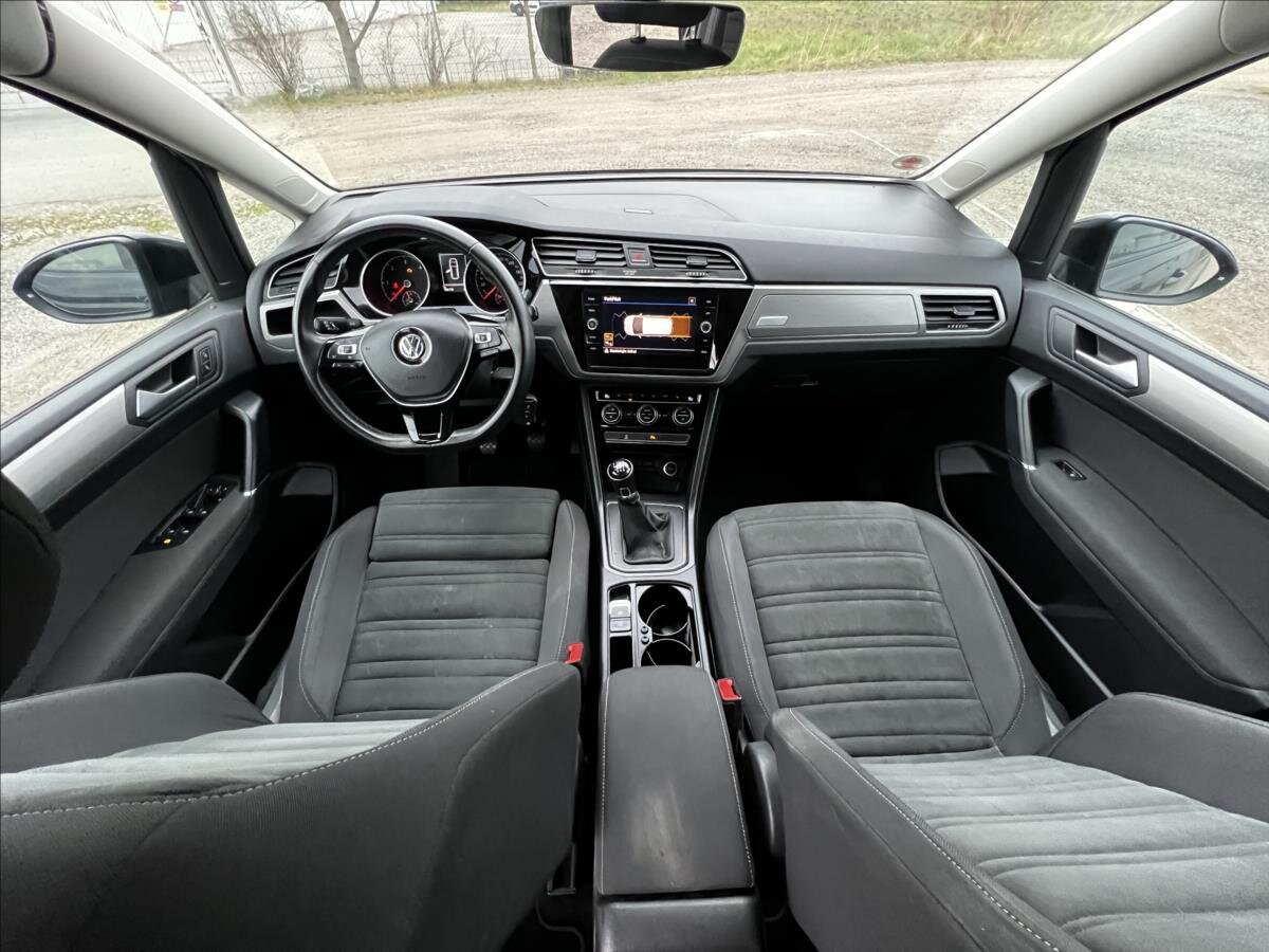 Volkswagen Touran Kombi 1,6 l 85 kw