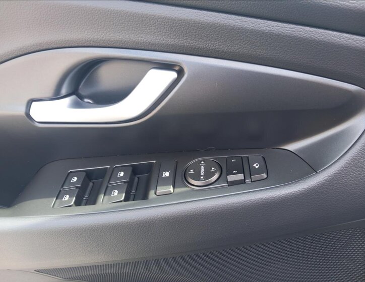 Hyundai i30 Kombi 998,0 73 kw