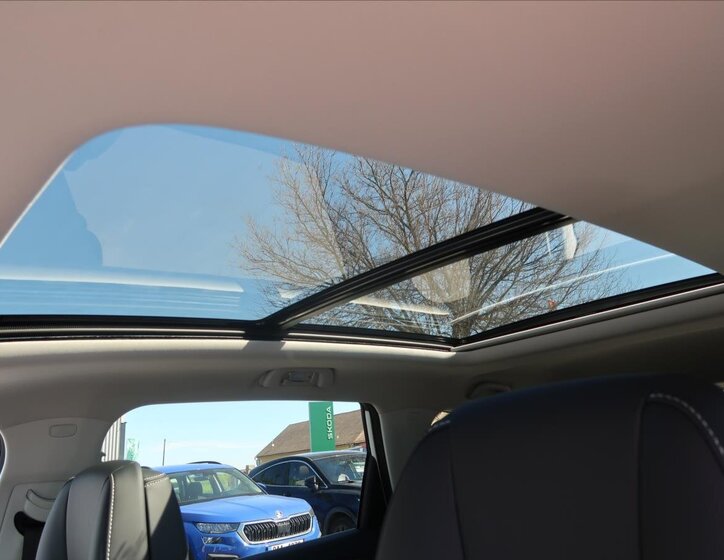 Dongfeng U-Tour MPV 1,5 l 130 kw