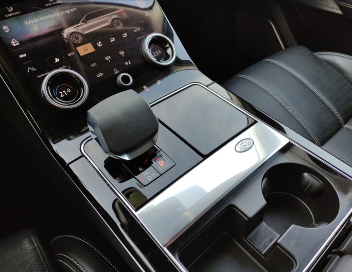 Land Rover Range Rover Velar SUV 3,0 l 221 kw