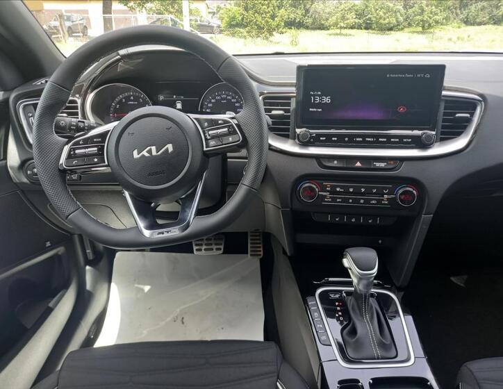 KIA Ceed 4