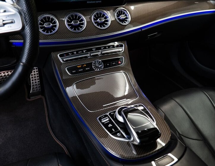 Mercedes-Benz CLS Sedan 3,0 l 320 kw