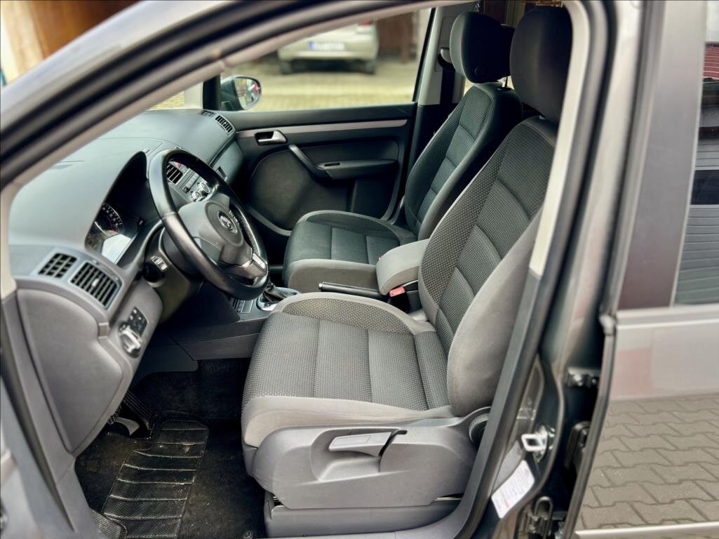 Volkswagen Touran MPV 1,6 l 77 kw
