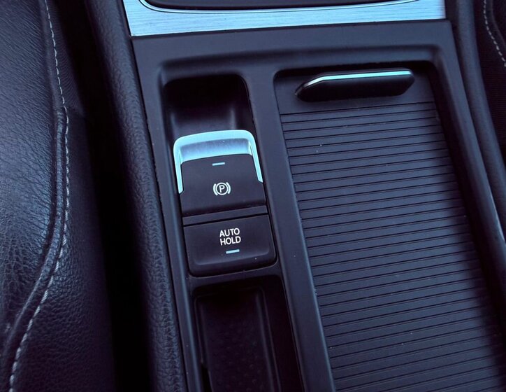 Volkswagen Golf Kombi 1,6 l 81 kw