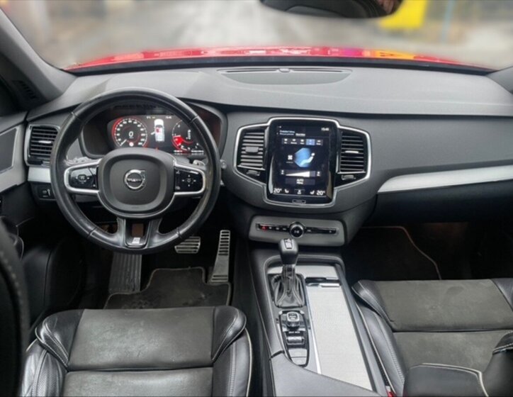 Volvo XC90 SUV / Terénní 2,0 l 173 kw