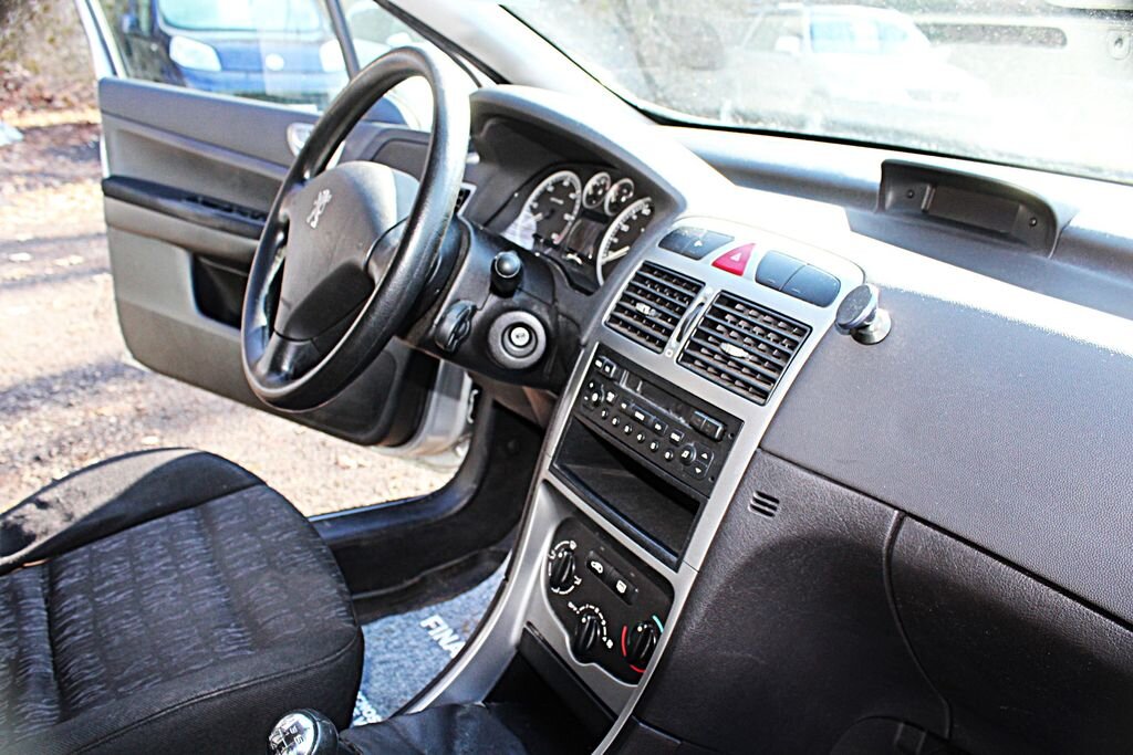 Peugeot 307 Hatchback 2,0 l 66 kw