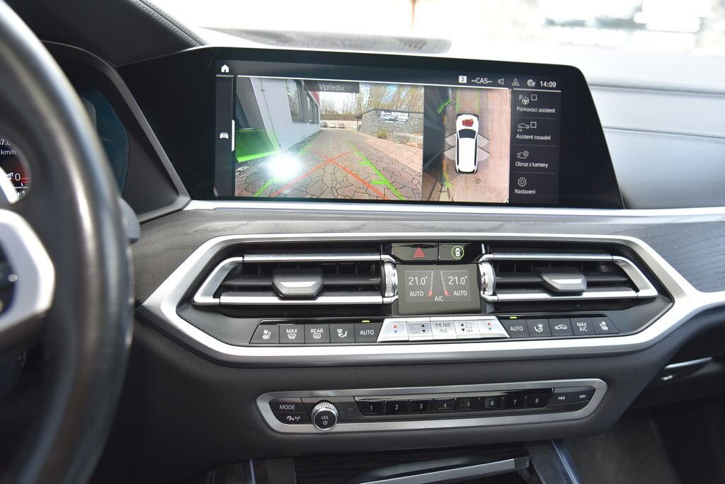 BMW X7 SUV / Terénní 3,0 l 195 kw