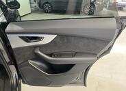 Audi Q8 29