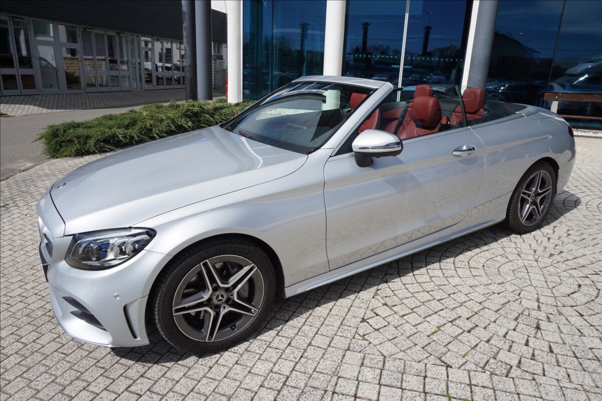 Mercedes-Benz Třídy C Kabriolet 2,0 l 190 kw