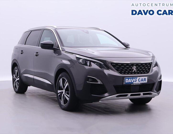 Peugeot 5008 1