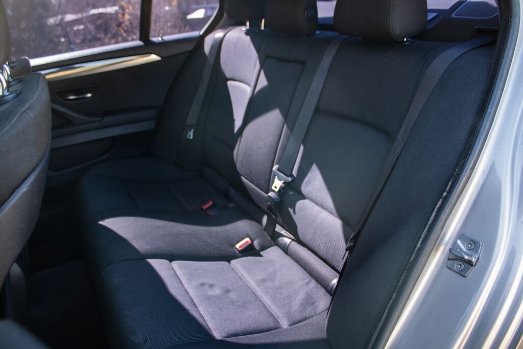 BMW Řada 5 Sedan / Limuzína 2,0 l 120 kw