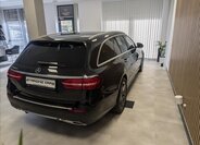 Mercedes-Benz Třídy E Kombi 2,0 l 143 kw