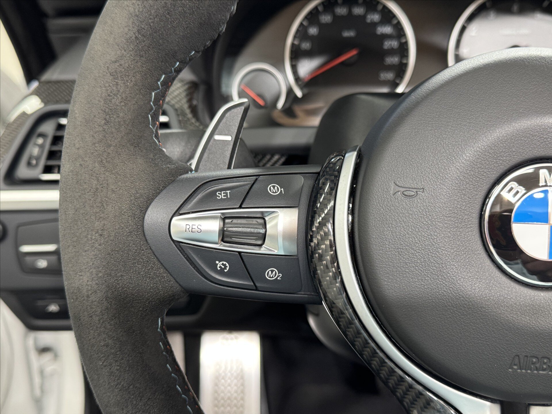 BMW M6 Kabriolet 4,4 l 412 kw