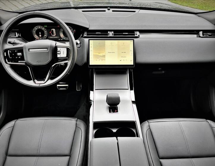 Land Rover Range Rover Velar 14