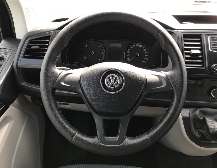 Volkswagen Transporter Kombi 2,0 l 110 kw