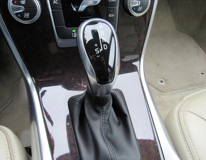 Volvo S80 Sedan / Limuzína 2,0 l 133 kw