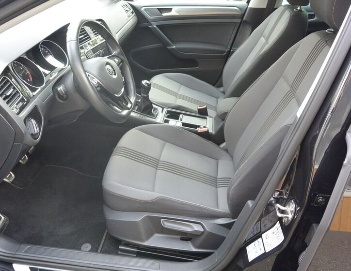 Volkswagen Golf Hatchback 1,2 l 63 kw