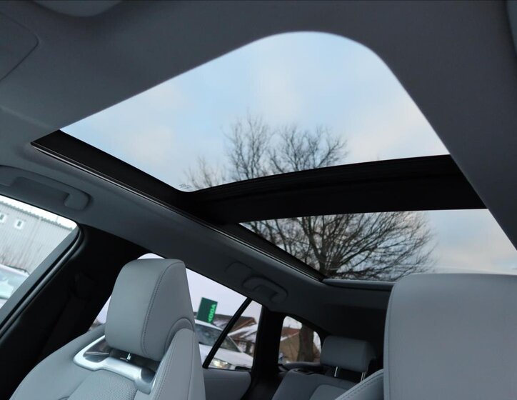 Toyota Corolla Kombi 2,0 l 132 kw