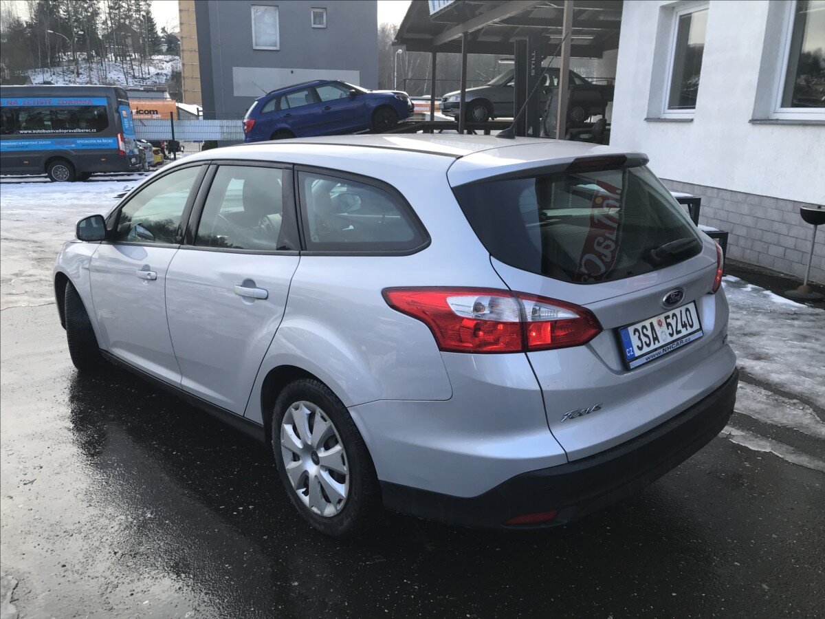 Ford Focus Kombi 998,0 92 kw
