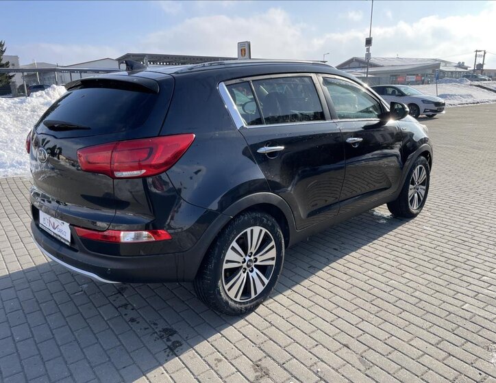 KIA Sportage SUV 2,0 l 135 kw