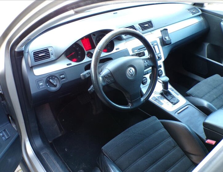 Volkswagen Passat Kombi 2,0 l 147 kw