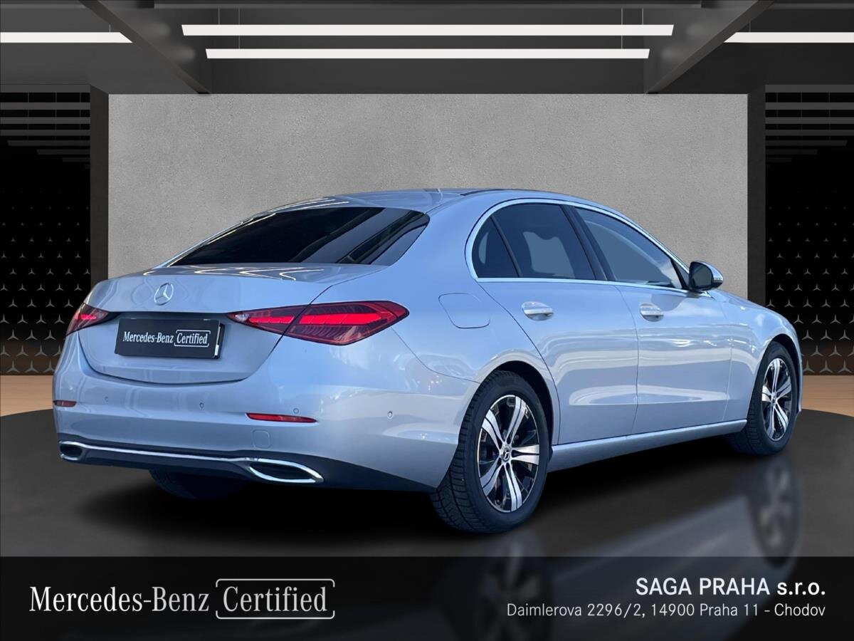 Mercedes-Benz Třídy C Sedan 1,5 l 150 kw