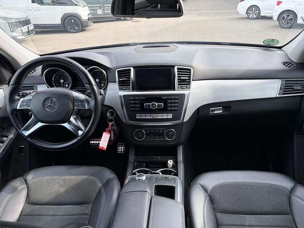 Mercedes-Benz Třídy M SUV / Terénní 3,0 l 190 kw