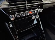 Peugeot 2008 SUV / Terénní 1,2 l 74 kw