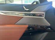 BMW i7 Sedan / Limuzína 0,0 400 kw