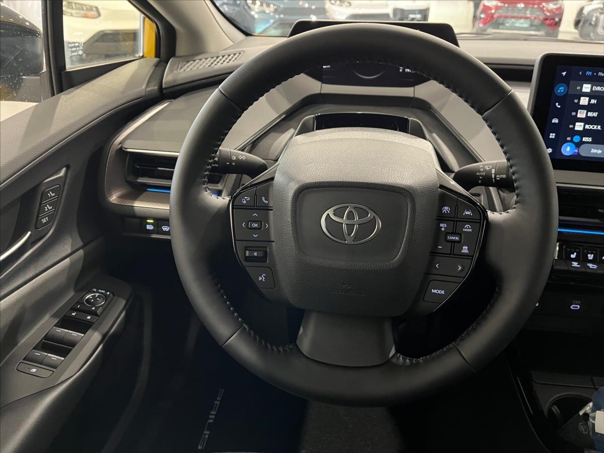 Toyota Prius Liftback 2,0 l 163 kw