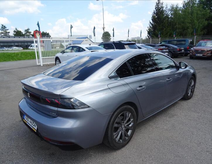 Peugeot 508 8
