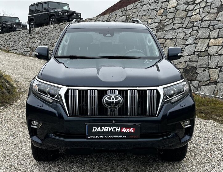 Toyota Land Cruiser 2