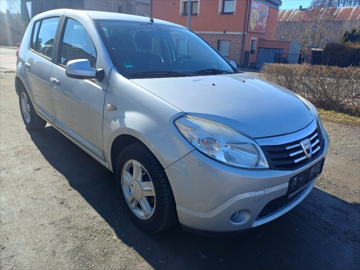 Dacia Sandero Hatchback 1,6 l 64 kw