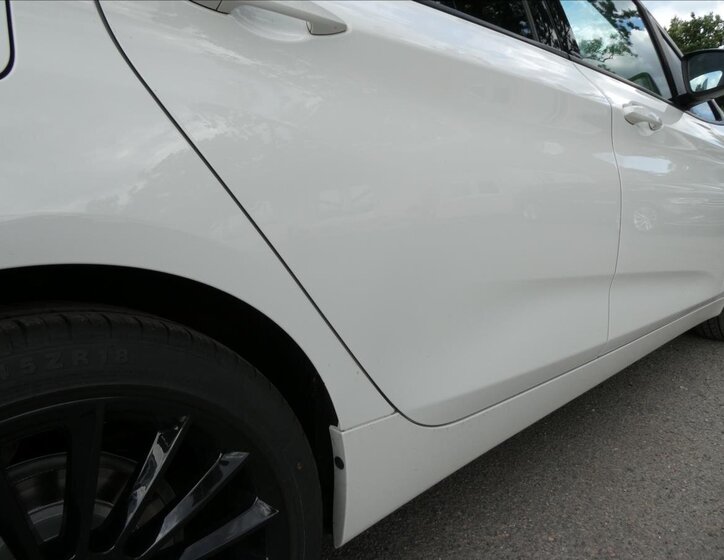 BMW Řada 2 Kombi 2,0 l 110 kw