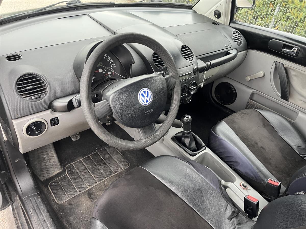 Volkswagen New Beetle Hatchback 1,6 l 74 kw