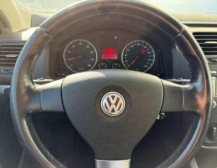 Volkswagen Golf Kombi 1,6 l 75 kw