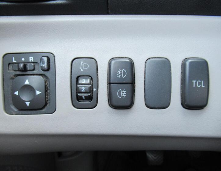 Mitsubishi Grandis 17