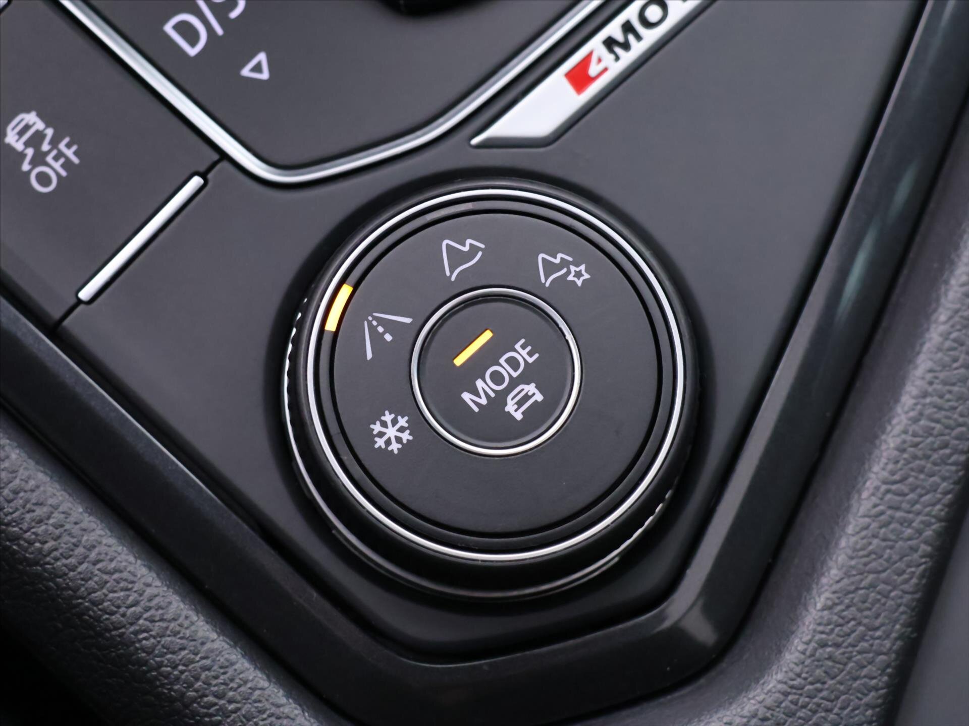 Volkswagen Tiguan SUV / Terénní 2,0 l 132 kw