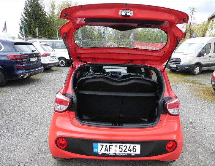 Hyundai i10 Hatchback 998,0 49 kw