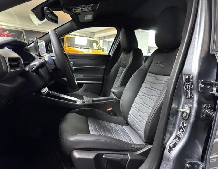 Jeep Avenger Ostatní 1,2 l 107 kw