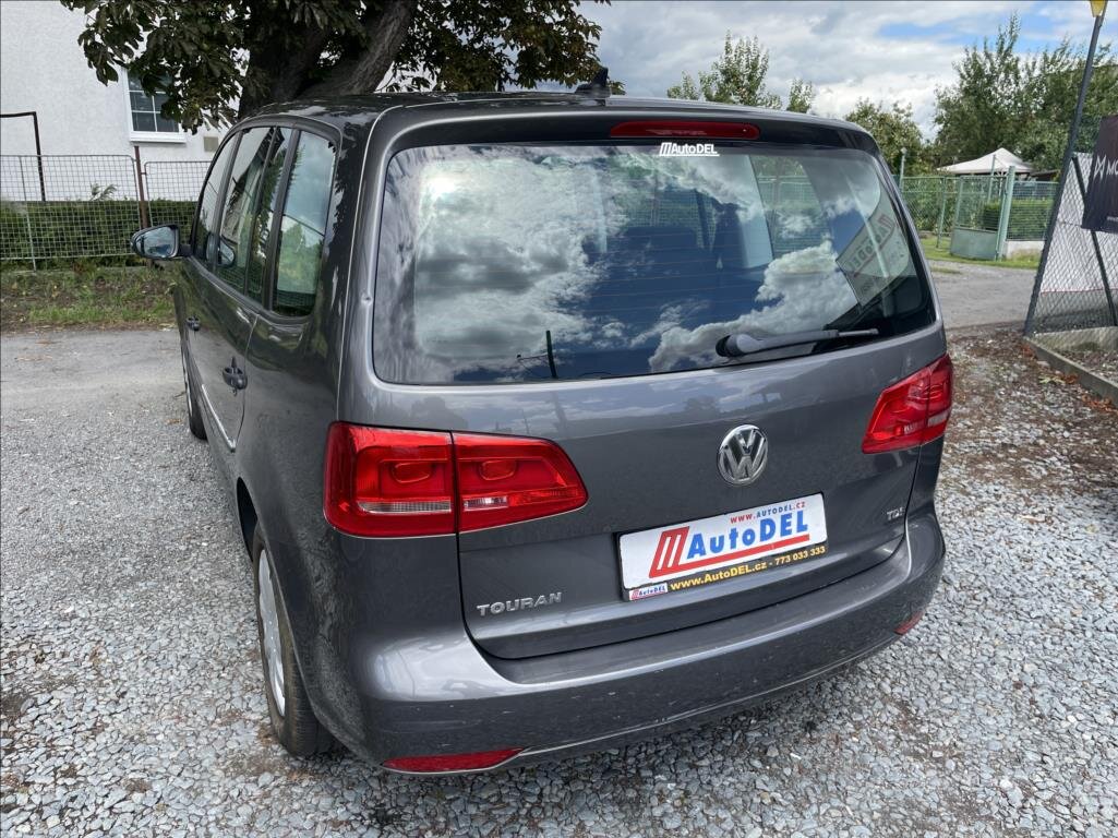 Volkswagen Touran MPV 1,6 l 66 kw